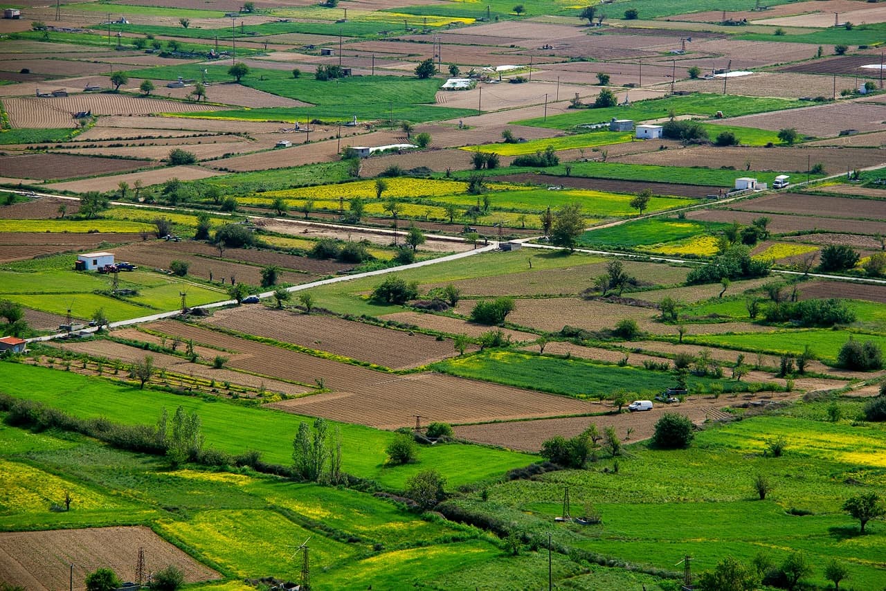 Strategic land corridor for realtor opportunities